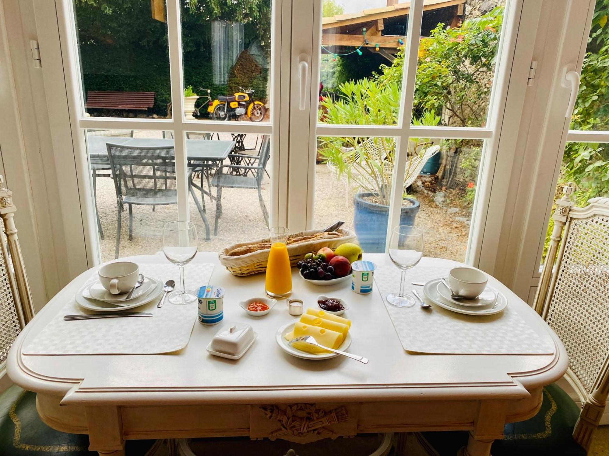 Aux Berges Du Libre Bed & Breakfast Felines-Termenes Luaran gambar