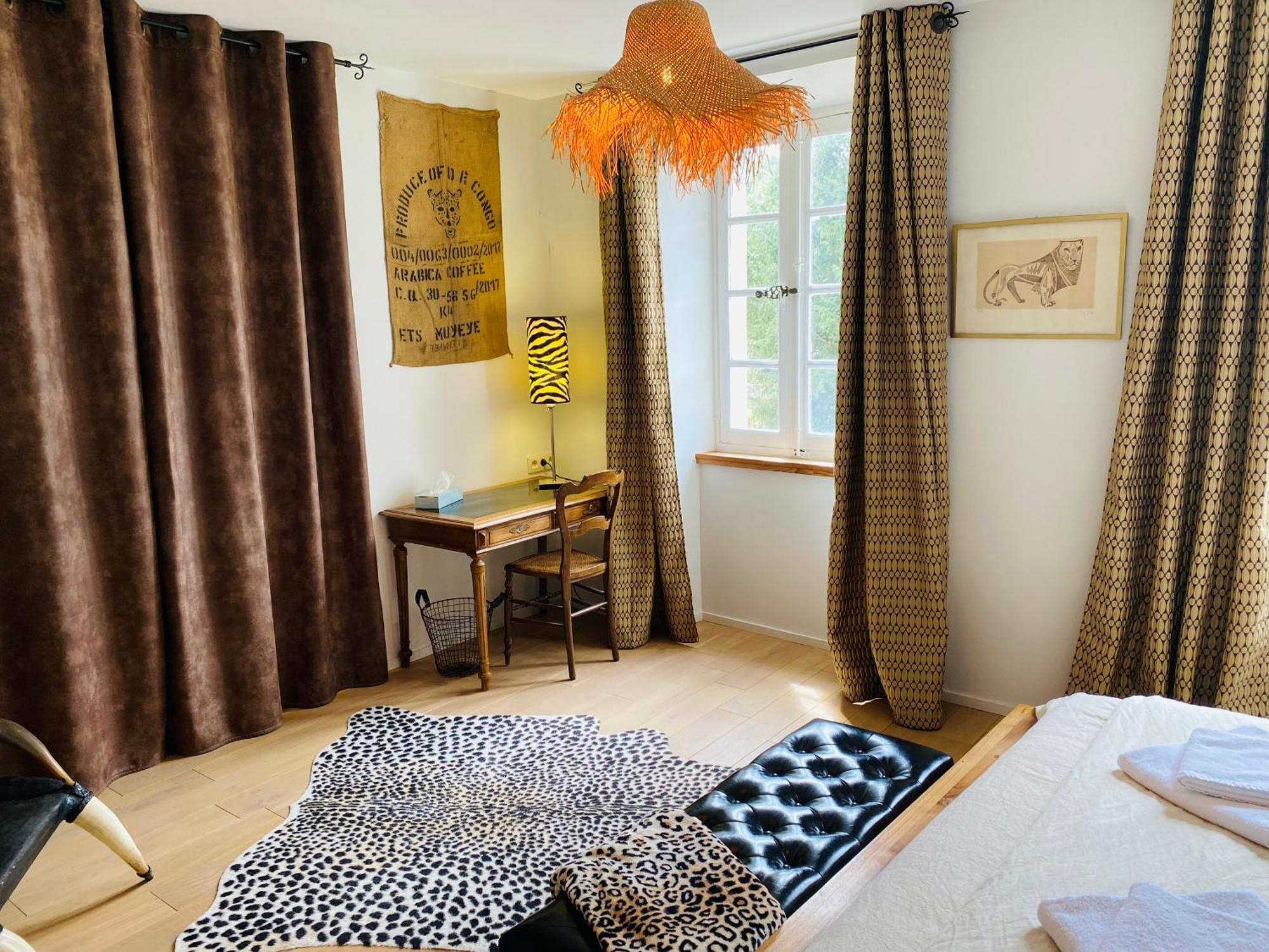 Aux Berges Du Libre Bed & Breakfast Felines-Termenes Bilik gambar